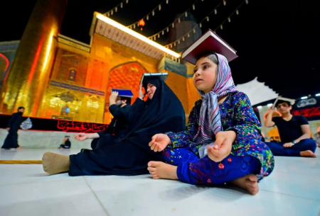 Nə üçün şiələr Qədr gecələrində Qurani-Kərimi başları üzərinə qoyaraq dua edirlər?